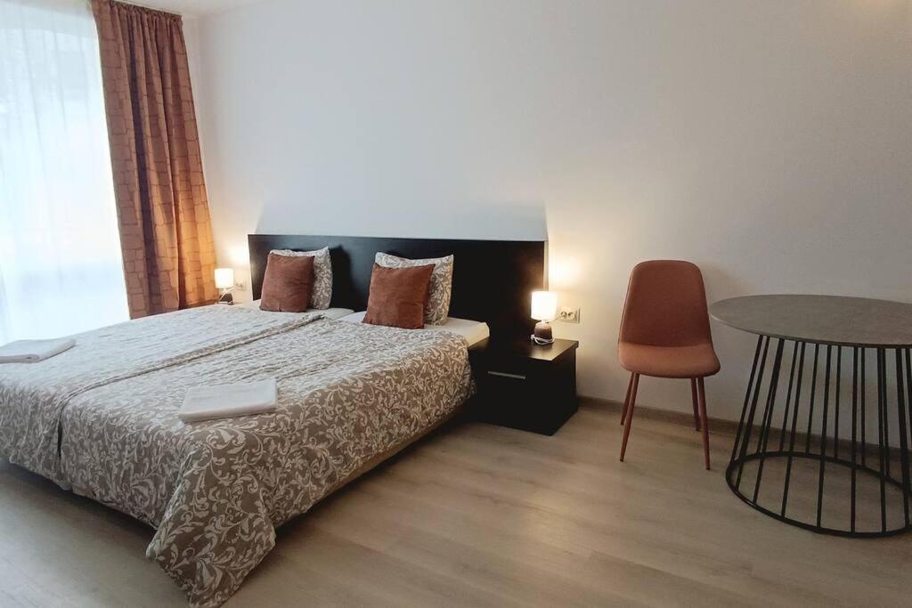 Atlantis Studio Burgas City Eksteriør billede