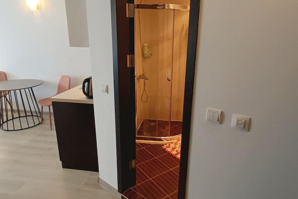 Atlantis Studio Burgas City Eksteriør billede